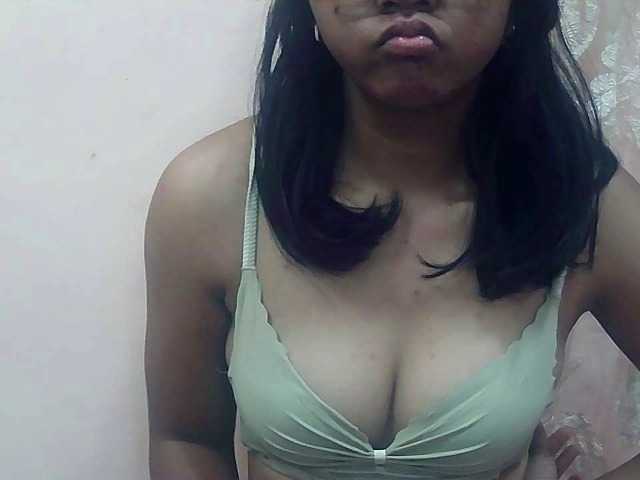 Ayischah Live Cam and Statistics on UnifiedCams