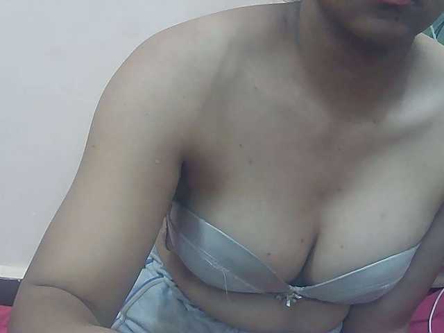 Ayischah live cam on BongaCams