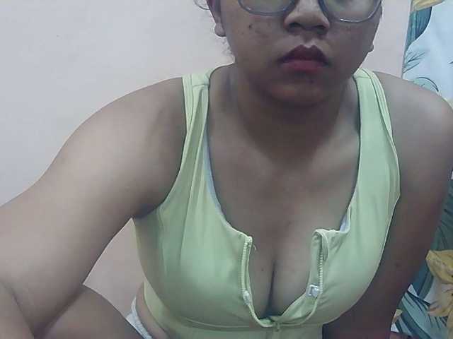 Ayischah live cam on BongaCams