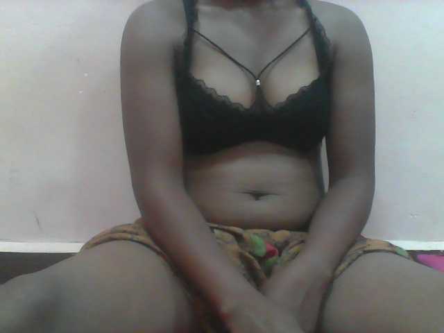 Ayischah live cam on BongaCams