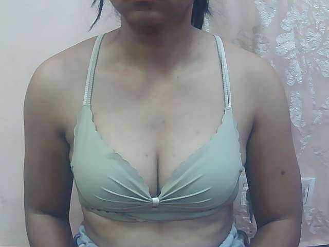 Ayischah live cam on BongaCams