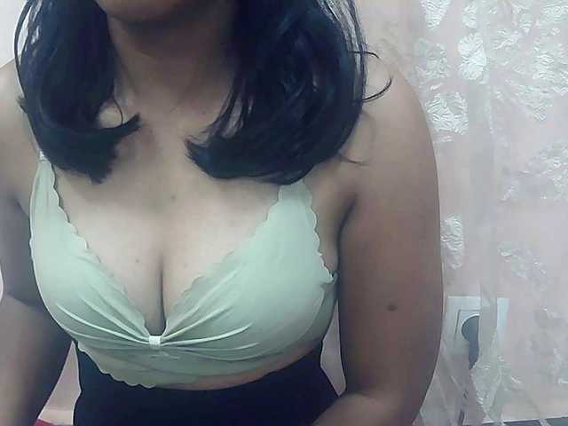 Ayischah live cam on BongaCams