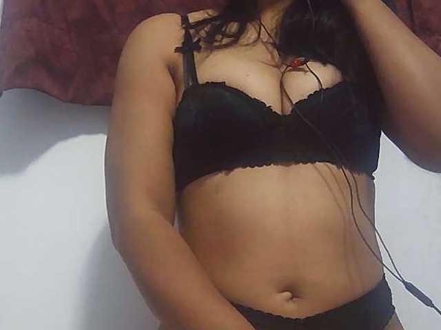 Ayischah live cam on BongaCams