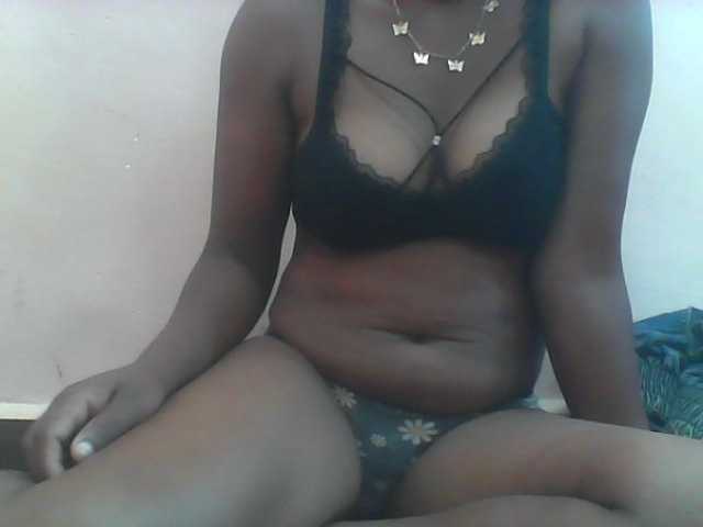 Ayischah live cam on BongaCams