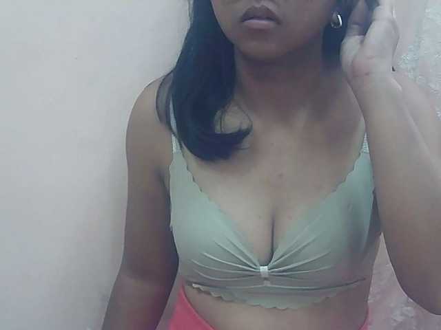 Ayischah live cam on BongaCams