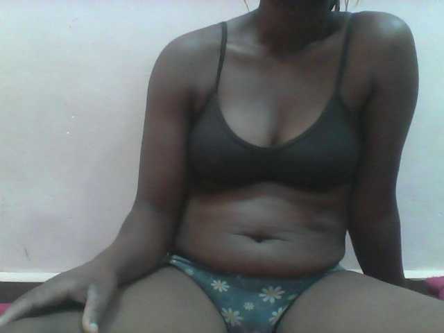 Ayischah live cam on BongaCams