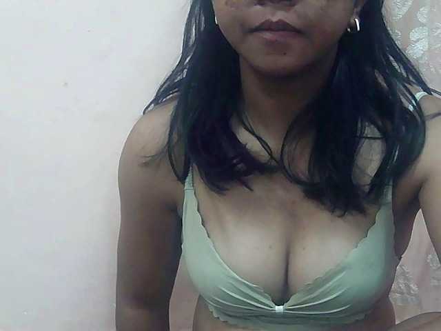 Ayischah live cam on BongaCams