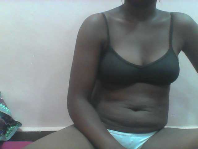 Ayischah live cam on BongaCams