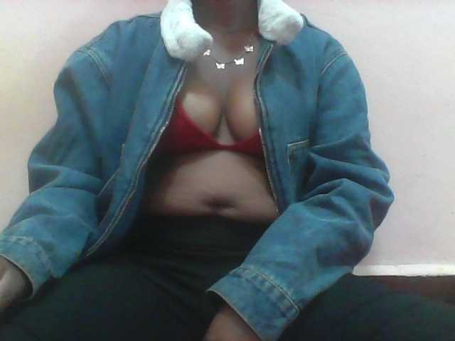 Ayischah live cam on BongaCams