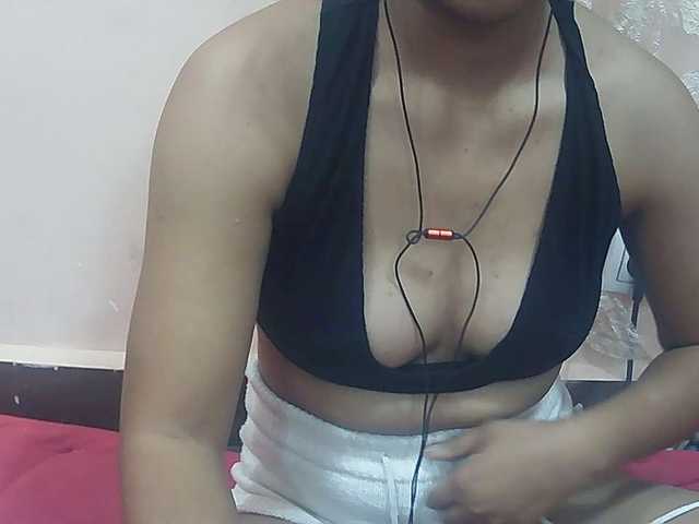 Ayischah live cam on BongaCams
