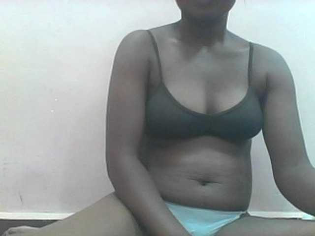 Ayischah live cam on BongaCams