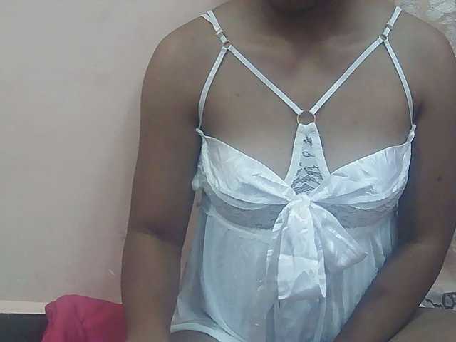 Ayischah live cam on BongaCams
