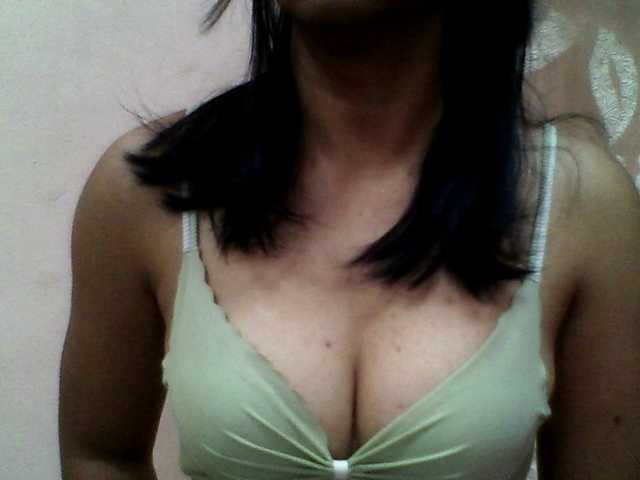 Ayischah live cam on BongaCams
