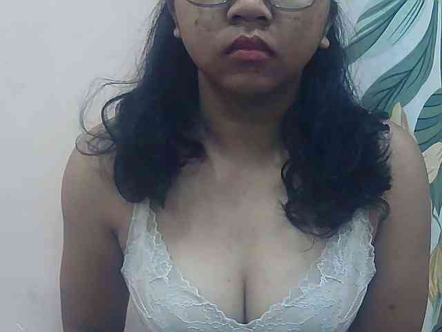 Ayischah's cam show statistics and live stream
