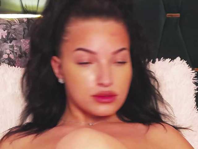 BiancaVitale live cam on BongaCams
