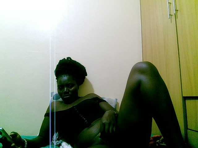 Shesprettya live webcam show