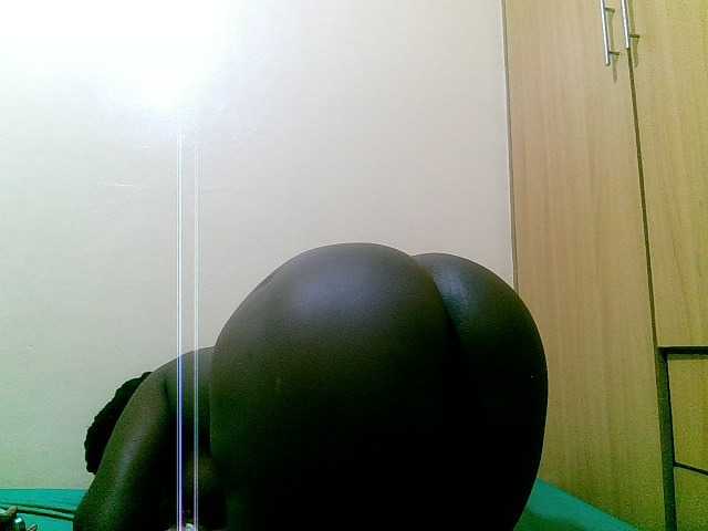 Shesprettya live webcam show