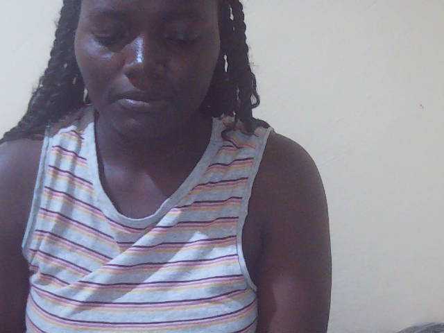 Shesprettya live cam on BongaCams