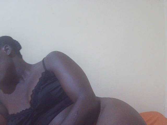 Shesprettya live cam on BongaCams