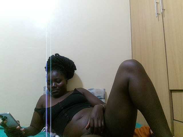 Shesprettya live webcam show