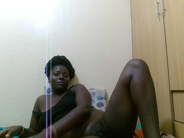 Shesprettya live webcam show