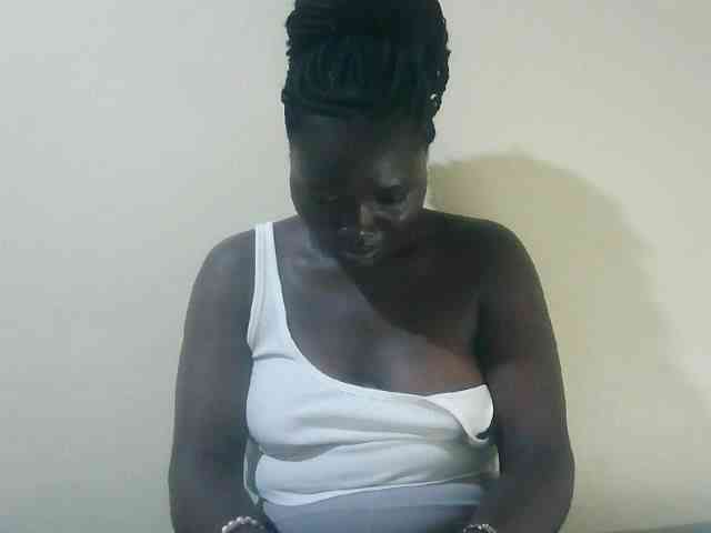 Shesprettya webcam