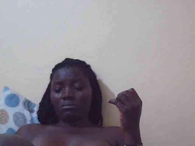Shesprettya webcam