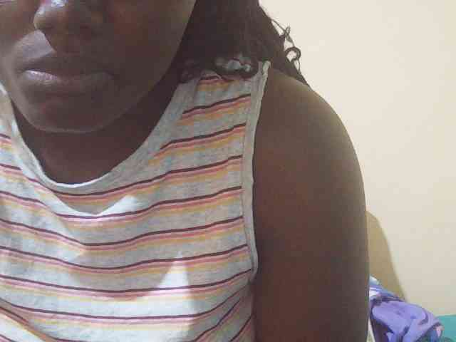 Shesprettya webcam