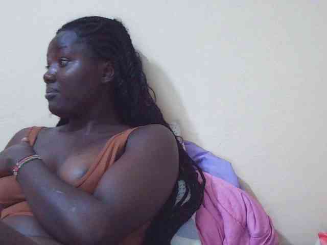 Shesprettya webcam