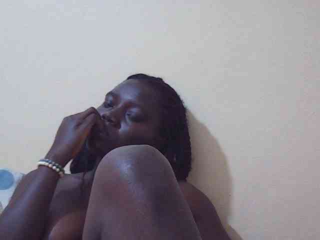 Shesprettya webcam
