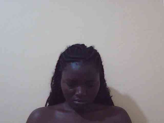 Shesprettya webcam