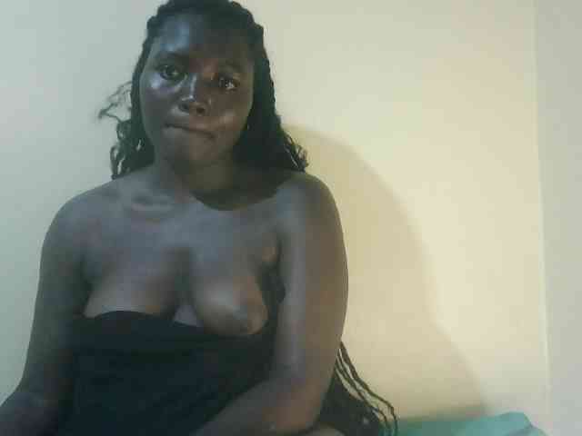 Shesprettya webcam