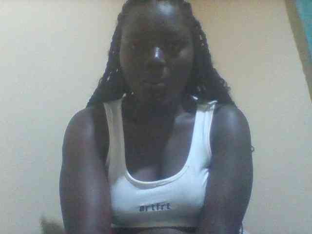 Shesprettya webcam