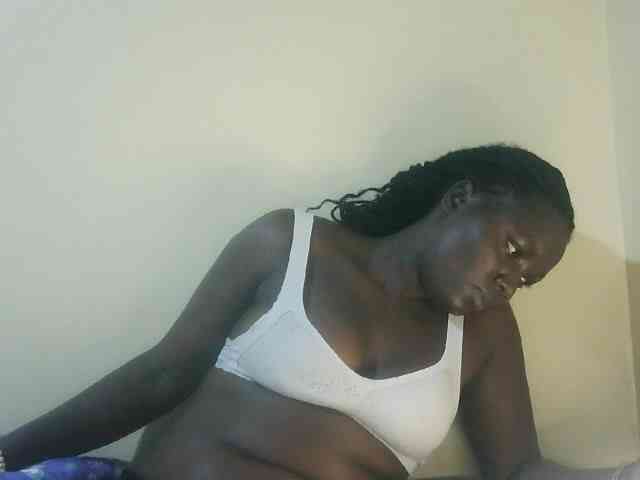 Shesprettya webcam