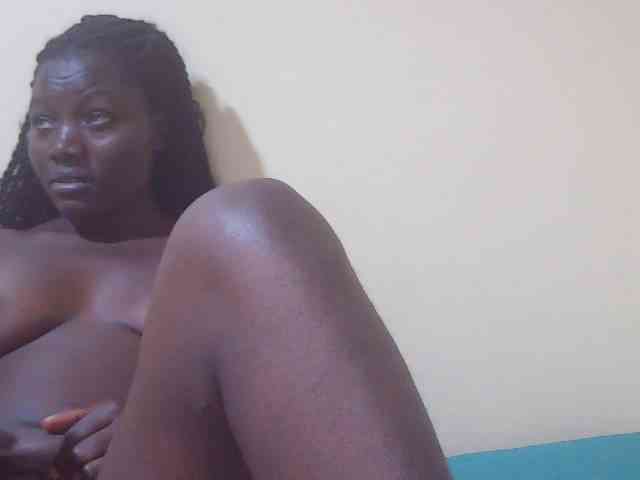 Shesprettya webcam