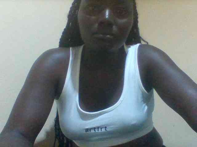 Shesprettya webcam