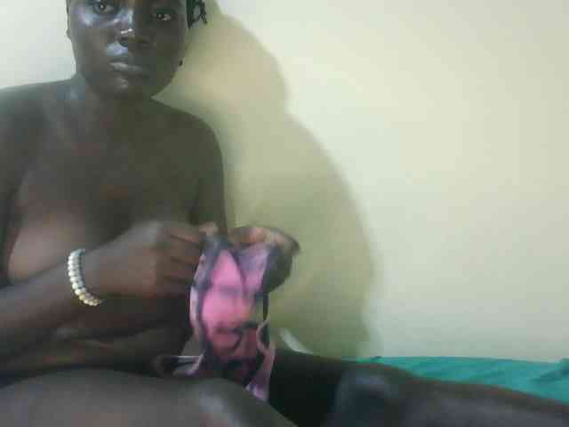 Shesprettya webcam