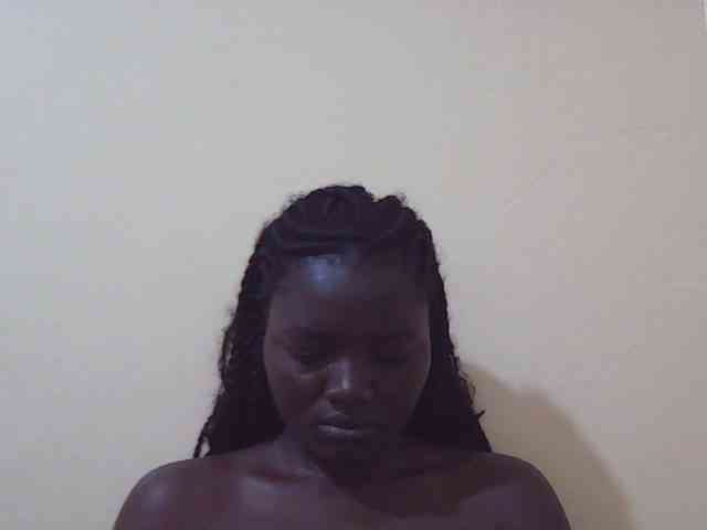 Shesprettya webcam