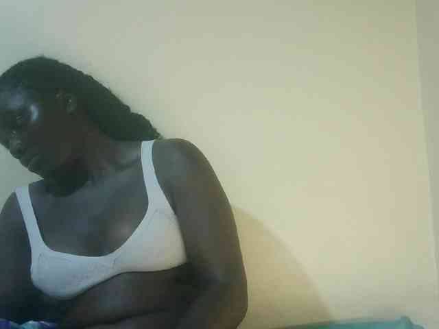 Shesprettya webcam