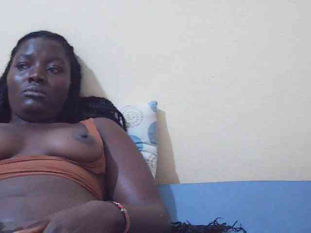 Shesprettya webcam