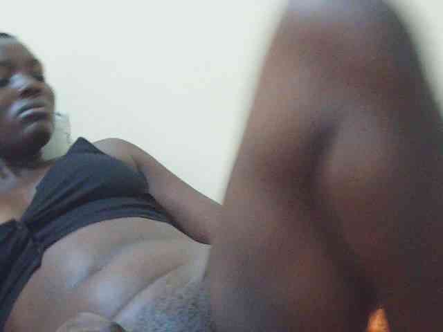 Shesprettya webcam
