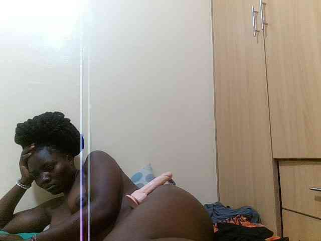 Shesprettya webcam