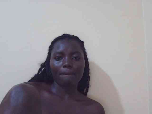Shesprettya webcam