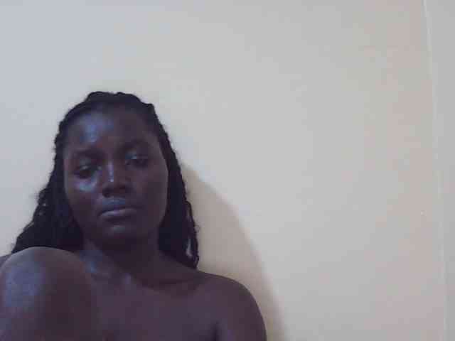 Shesprettya webcam