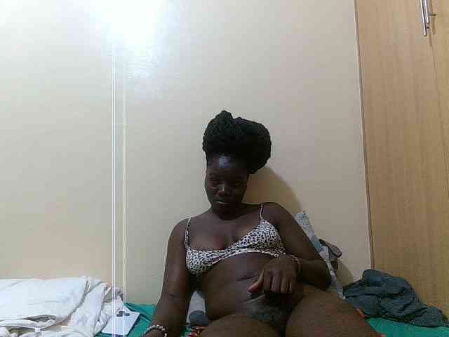 Shesprettya webcam
