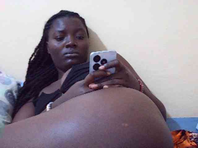 Shesprettya webcam