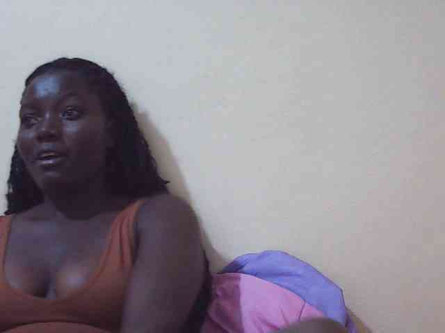 Shesprettya webcam