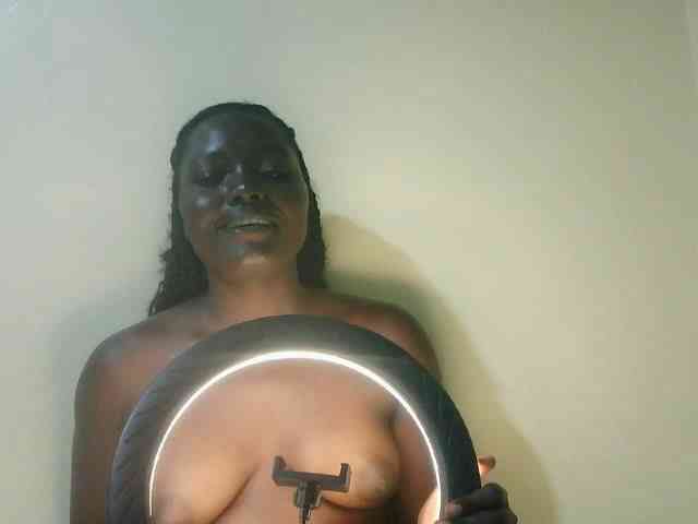 Shesprettya webcam