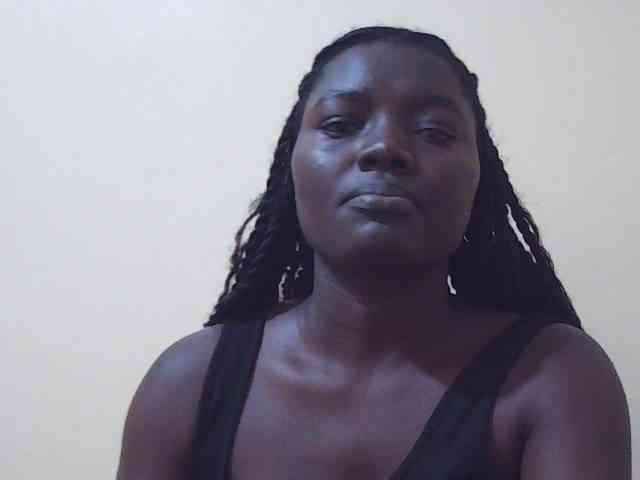 Shesprettya webcam