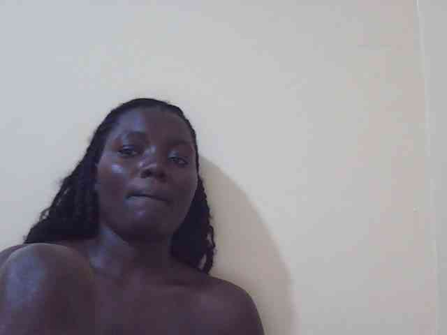 Shesprettya webcam